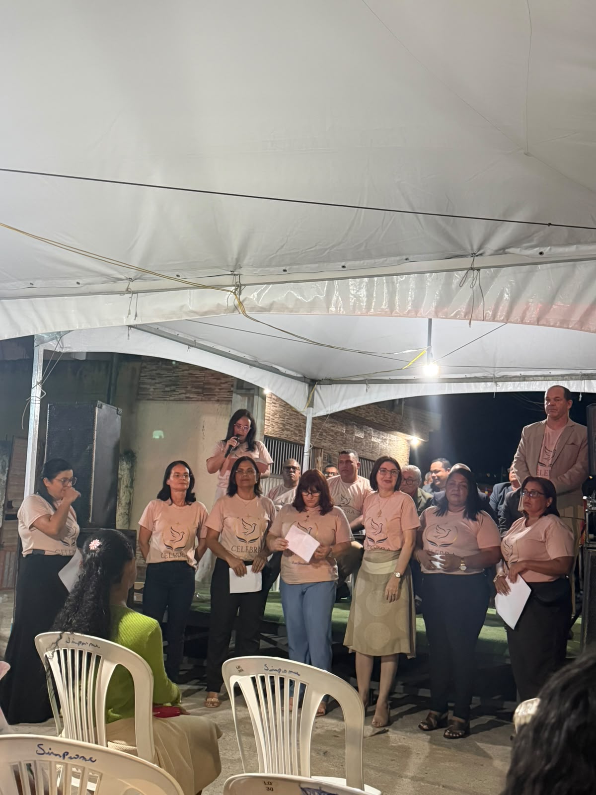 Celebra SINPROME reúne comunidade em noite de fé, louvor e comunhão em Araçoiaba